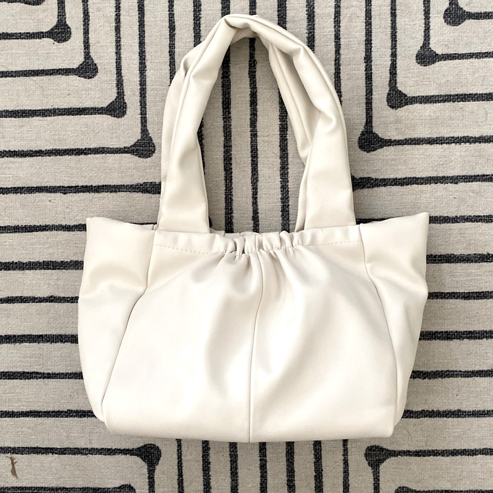 LIKE NEW - A New Day hobo purse